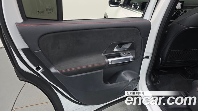 Mercedes-Benz GLB-Class GLB250 4MATIC