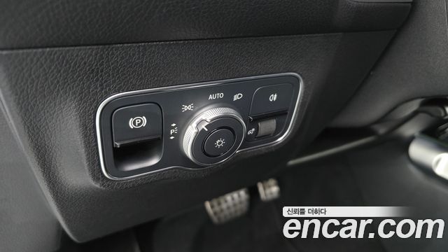 Mercedes-Benz GLB-Class GLB250 4MATIC