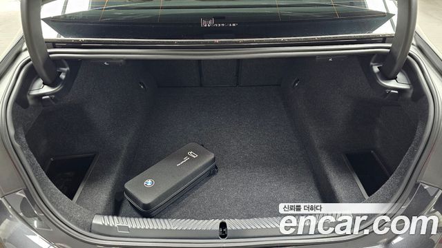 BMW 5-Series 530i xDrive M Sport