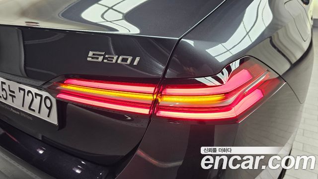 BMW 5-Series 530i xDrive M Sport
