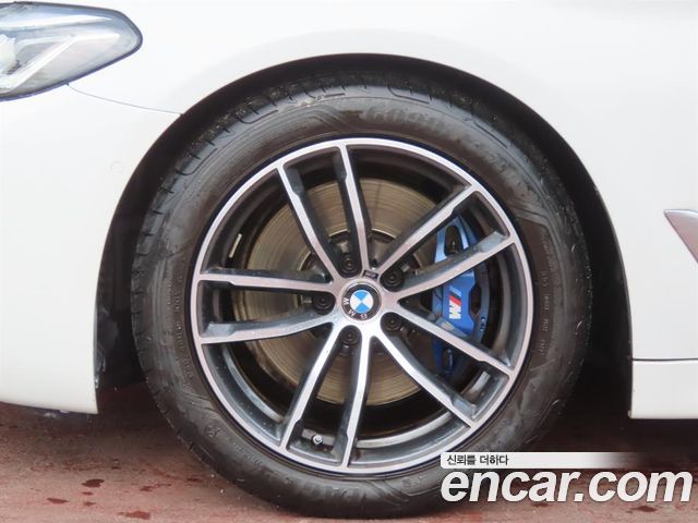 BMW 5-Series 520i M Sport