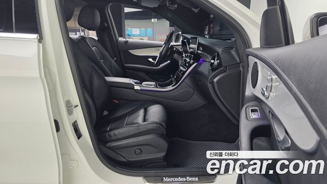 Mercedes-Benz GLC-Class GLC220 d 4MATIC