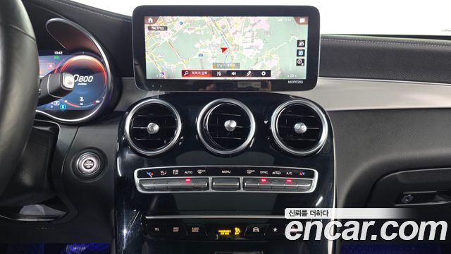 Mercedes-Benz GLC-Class GLC220 d 4MATIC