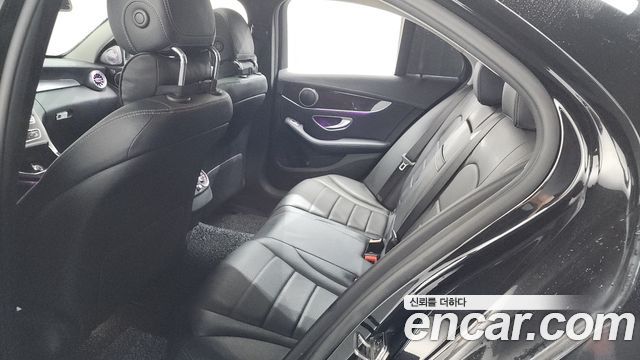 Mercedes-Benz C-Class C200 4MATIC Exclusive