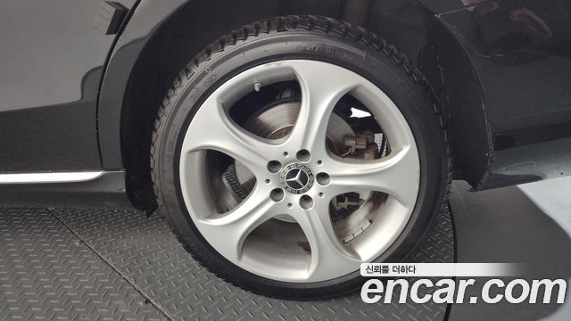 Mercedes-Benz C-Class C200 4MATIC Exclusive