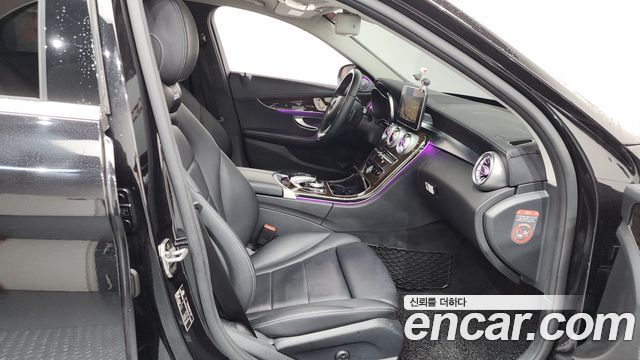 Mercedes-Benz C-Class C200 4MATIC Exclusive