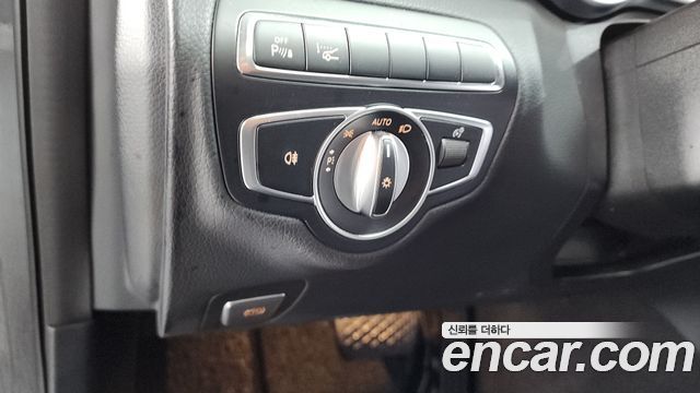 Mercedes-Benz C-Class C200 4MATIC Exclusive