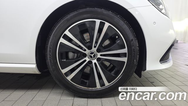 Mercedes-Benz E-Class E250 Avantgarde