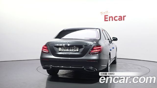 Mercedes-Benz E-Class E220d 4MATIC Exclusive