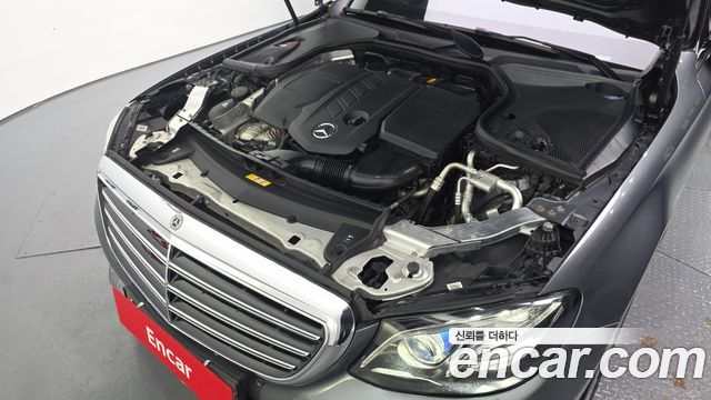 Mercedes-Benz E-Class E220d 4MATIC Exclusive