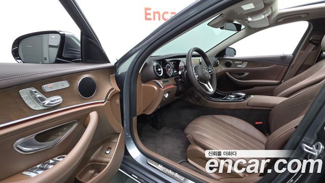 Mercedes-Benz E-Class E220d 4MATIC Exclusive