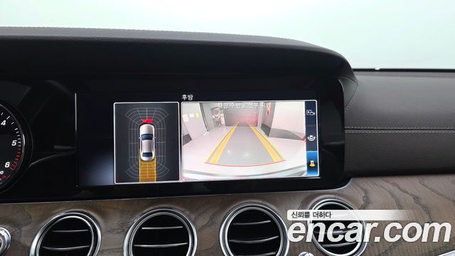 Mercedes-Benz E-Class E220d 4MATIC Exclusive