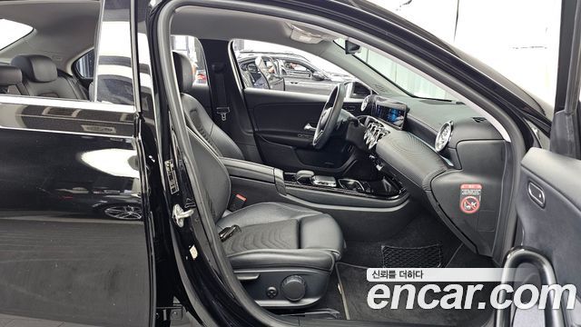 Mercedes-Benz A-Class A250 4MATIC Sedan