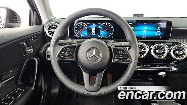 Mercedes-Benz A-Class A250 4MATIC Sedan
