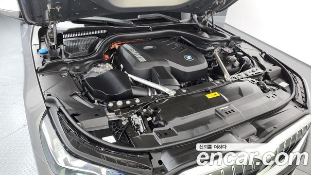 BMW 5-Series 530e xDrive M Sport