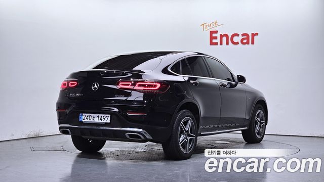 Mercedes-Benz GLC-Class GLC300e 4MATIC Coupe