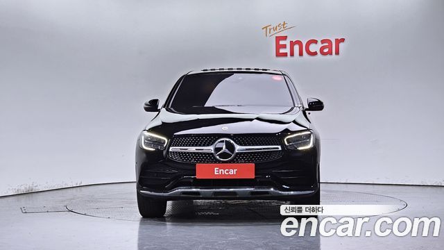 Mercedes-Benz GLC-Class GLC300e 4MATIC Coupe