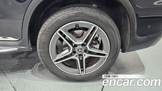 Mercedes-Benz GLC-Class GLC300e 4MATIC Coupe