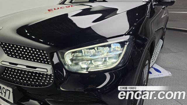 Mercedes-Benz GLC-Class GLC300e 4MATIC Coupe