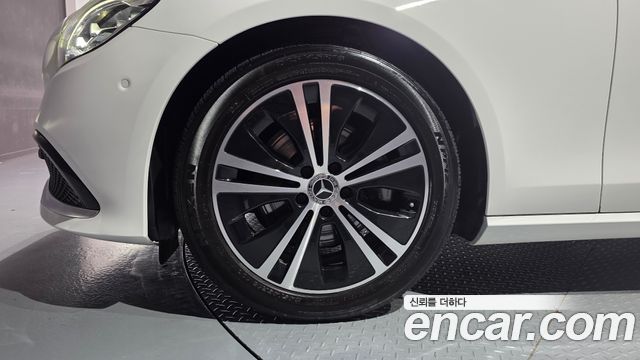 Mercedes-Benz E-Class E250 Avantgarde