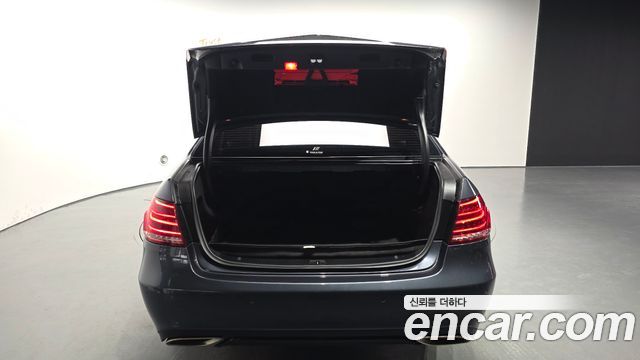 Mercedes-Benz E-Class E220 Bluetec Avantgarde Sport