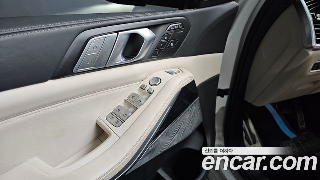 BMW X7 xDrive 40i M Sport 6STR