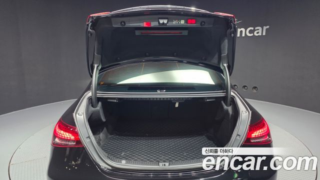 Mercedes-Benz E-Class E250 AMG Line
