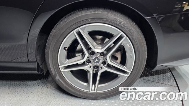 Mercedes-Benz E-Class E250 AMG Line