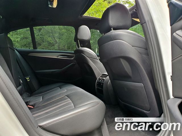 BMW 5-Series 530i M Sport Package