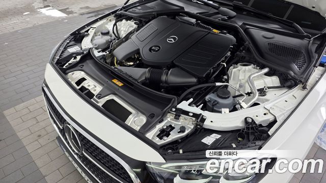 Mercedes-Benz E-Class E200 Avantgarde