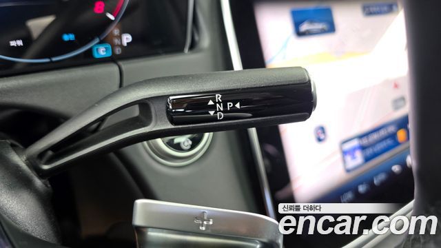 Mercedes-Benz E-Class E200 Avantgarde