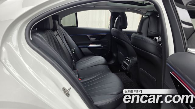 Mercedes-Benz E-Class E200 Avantgarde