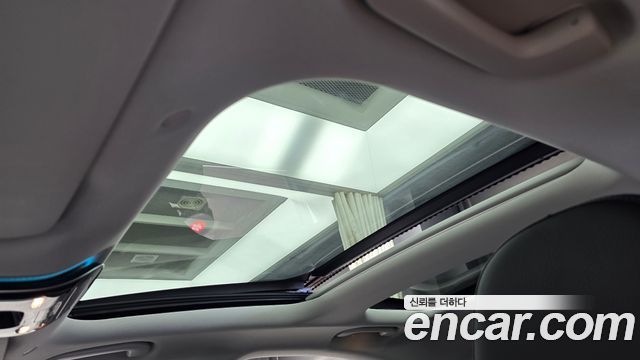 Mercedes-Benz E-Class E200 Avantgarde