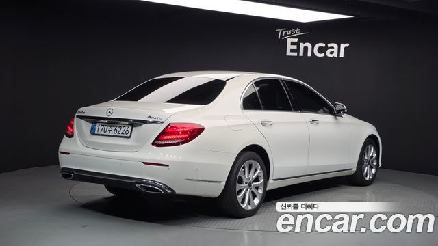 Mercedes-Benz E-Class E220d 4MATIC Exclusive
