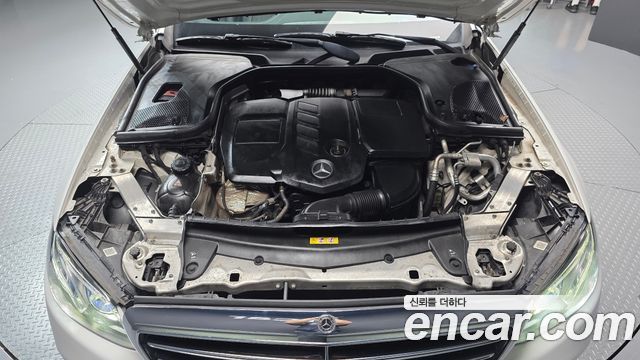 Mercedes-Benz E-Class E220d 4MATIC Exclusive