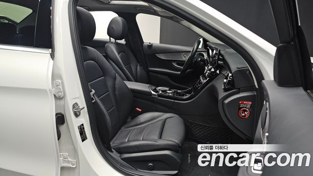 Mercedes-Benz C-Class C200 Avantgarde