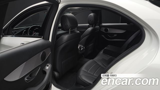 Mercedes-Benz C-Class C200 Avantgarde