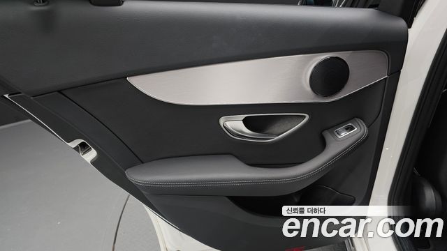 Mercedes-Benz C-Class C200 Avantgarde