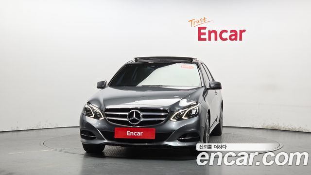 Mercedes-Benz E-Class E300 4MATIC Avantgarde