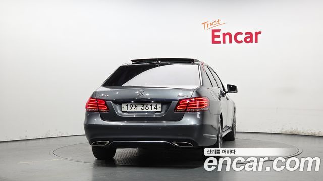 Mercedes-Benz E-Class E300 4MATIC Avantgarde