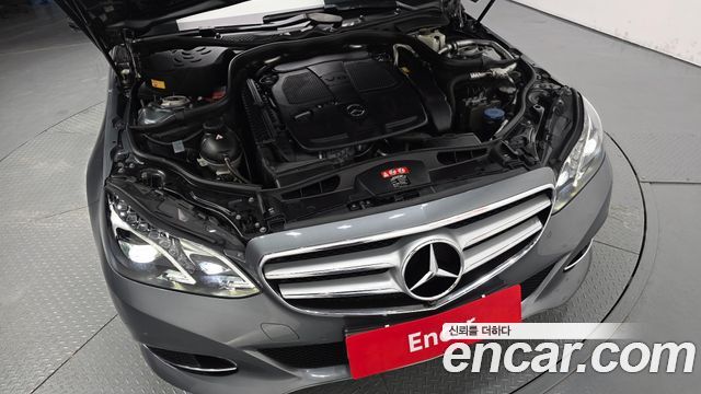 Mercedes-Benz E-Class E300 4MATIC Avantgarde