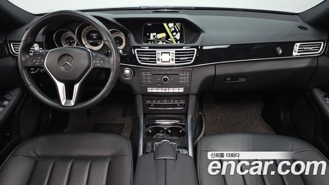 Mercedes-Benz E-Class E300 4MATIC Avantgarde