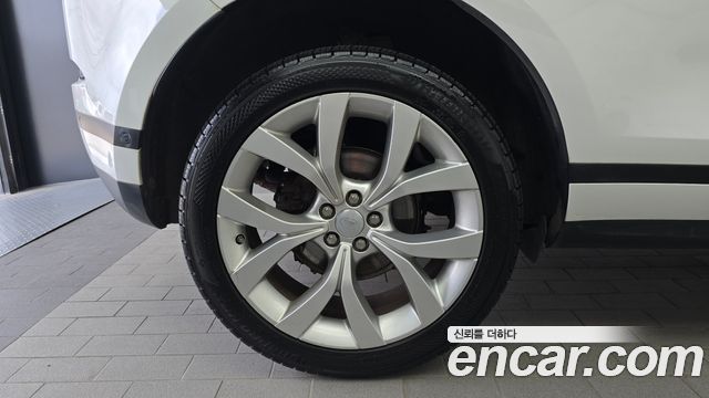 Land Rover Range Rover Evoque P250 SE