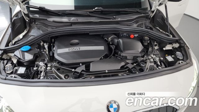 BMW 2-Series 220i Advantage