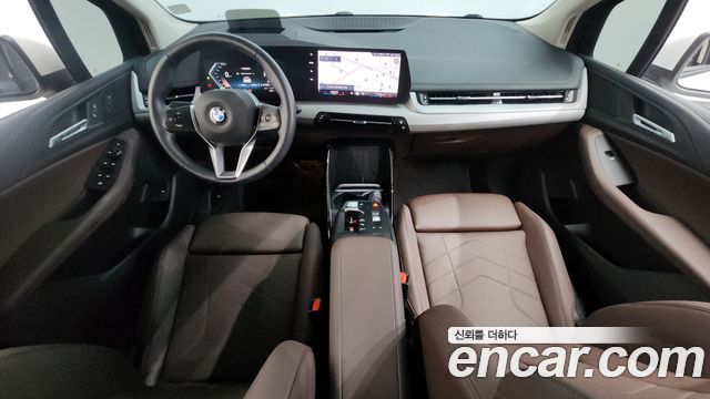 BMW 2-Series 220i Advantage