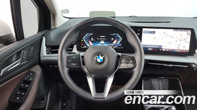BMW 2-Series 220i Advantage