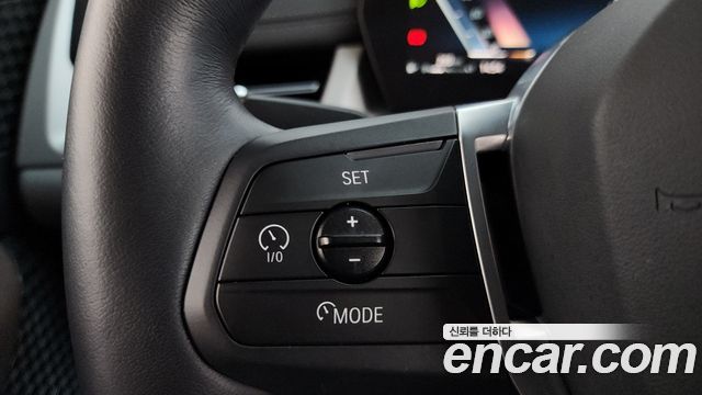BMW 2-Series 220i Advantage