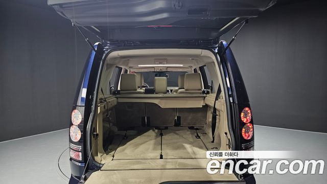 Land Rover Discovery 3.0 SDV6 SE