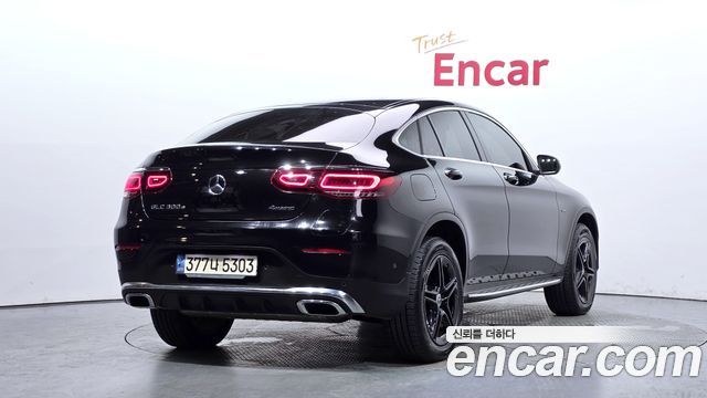 Mercedes-Benz GLC-Class GLC300e 4MATIC Coupe