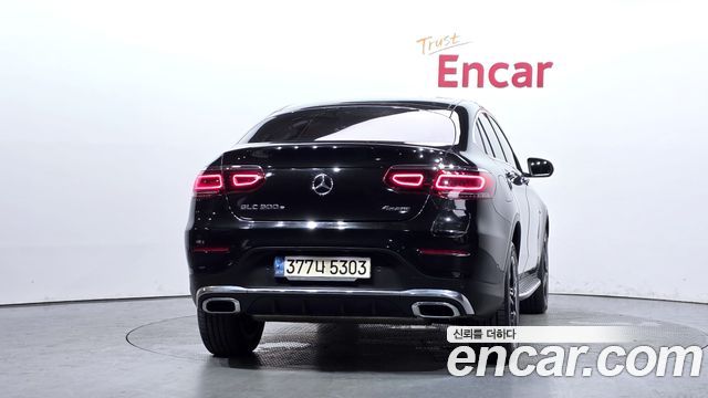 Mercedes-Benz GLC-Class GLC300e 4MATIC Coupe